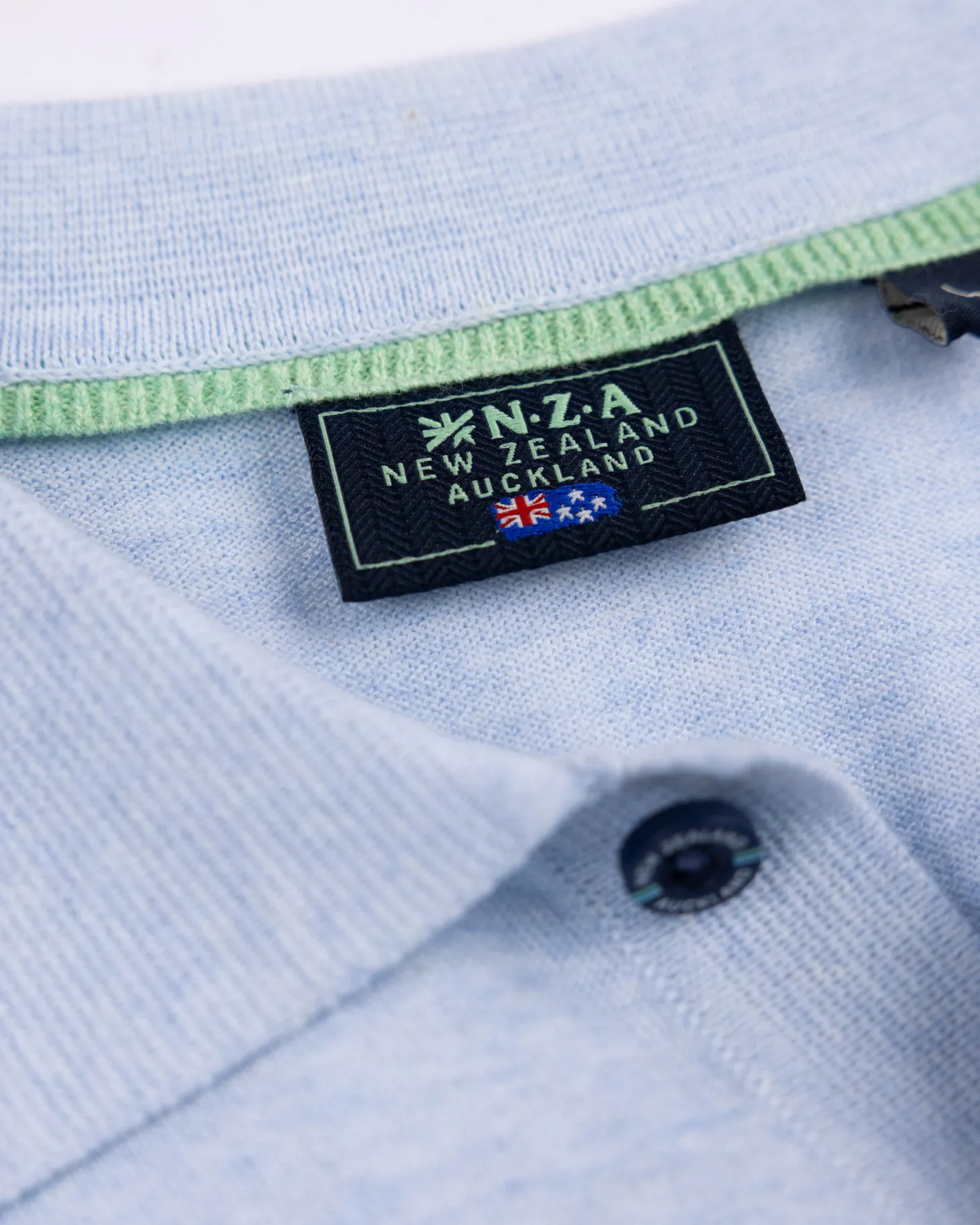 Basic hellblaues Poloshirt