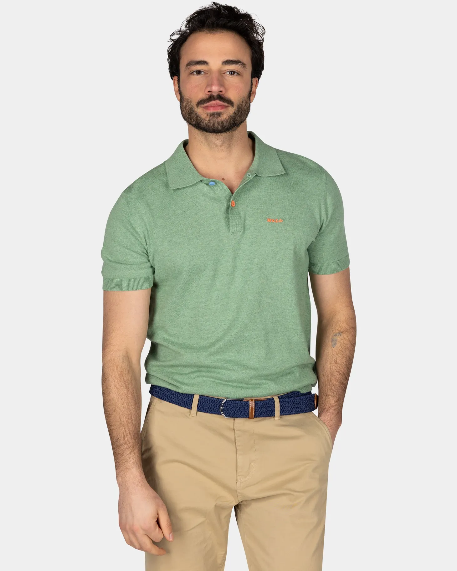 Basic hellgrünes Poloshirt