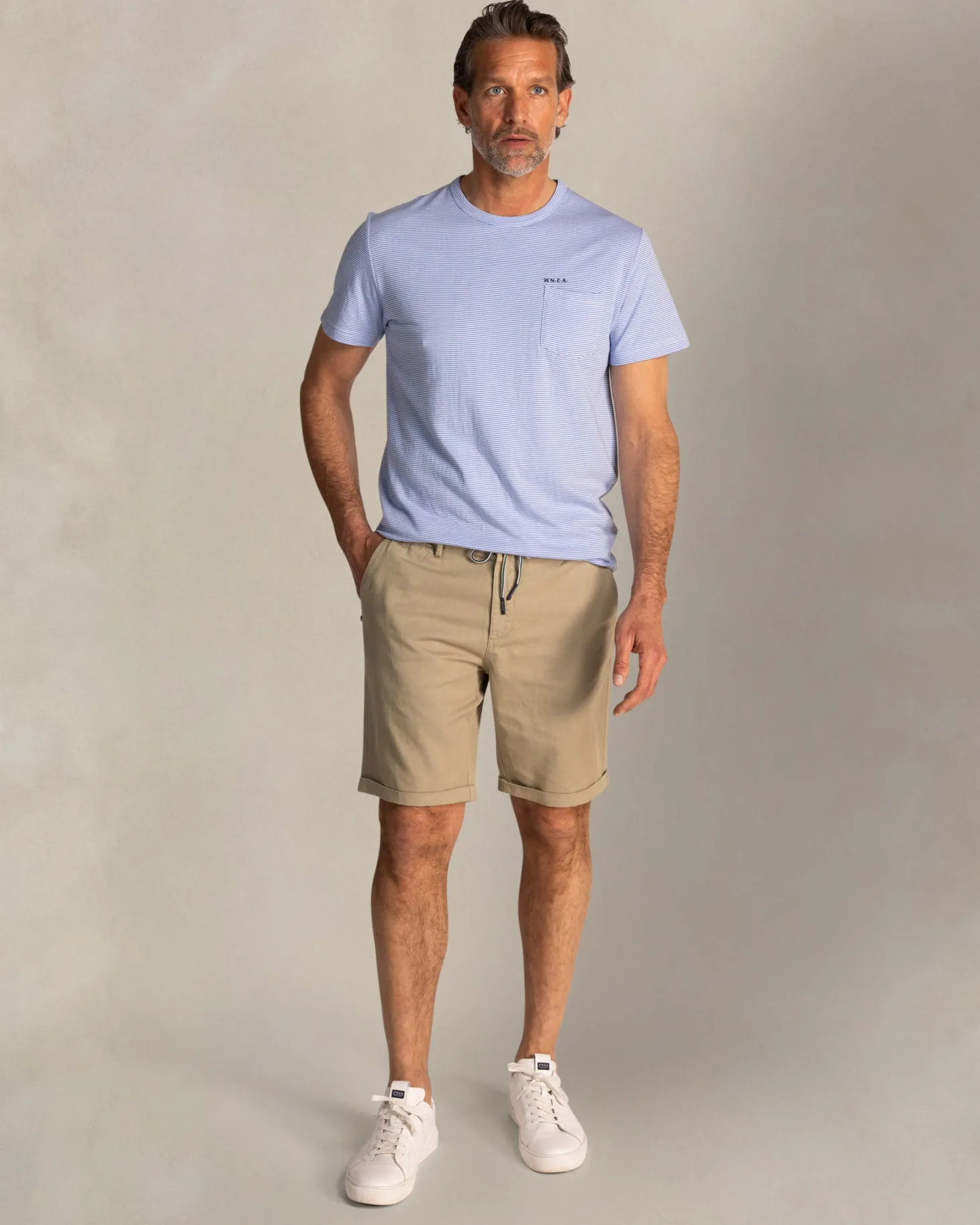 Blaues Baumwoll-T-Shirt mit Modalanteil