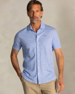 Blaues Leinenhemd mit kurzen Ärmeln