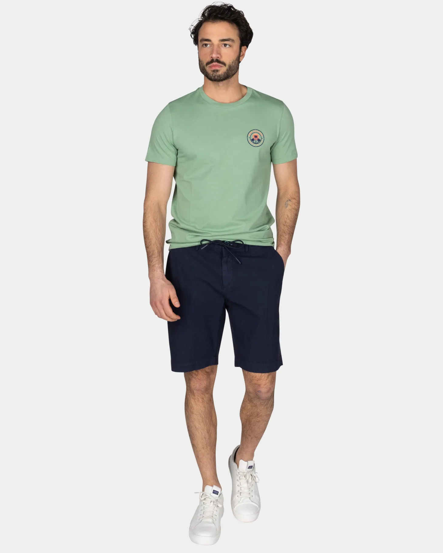 Dunkelgrünes T-Shirt aus Baumwolle