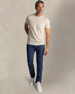 Ecru t-shirt met borstzakje