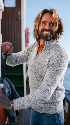 Grauer Strickpullover mit halbem Reißverschluss - Powder Sand