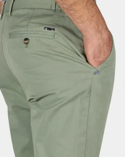 Grüne Chinos - Sage