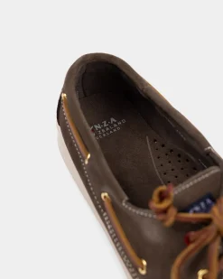 Grüne Leder-Bootsschuhe