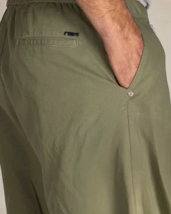 Grüne Safari-Shorts