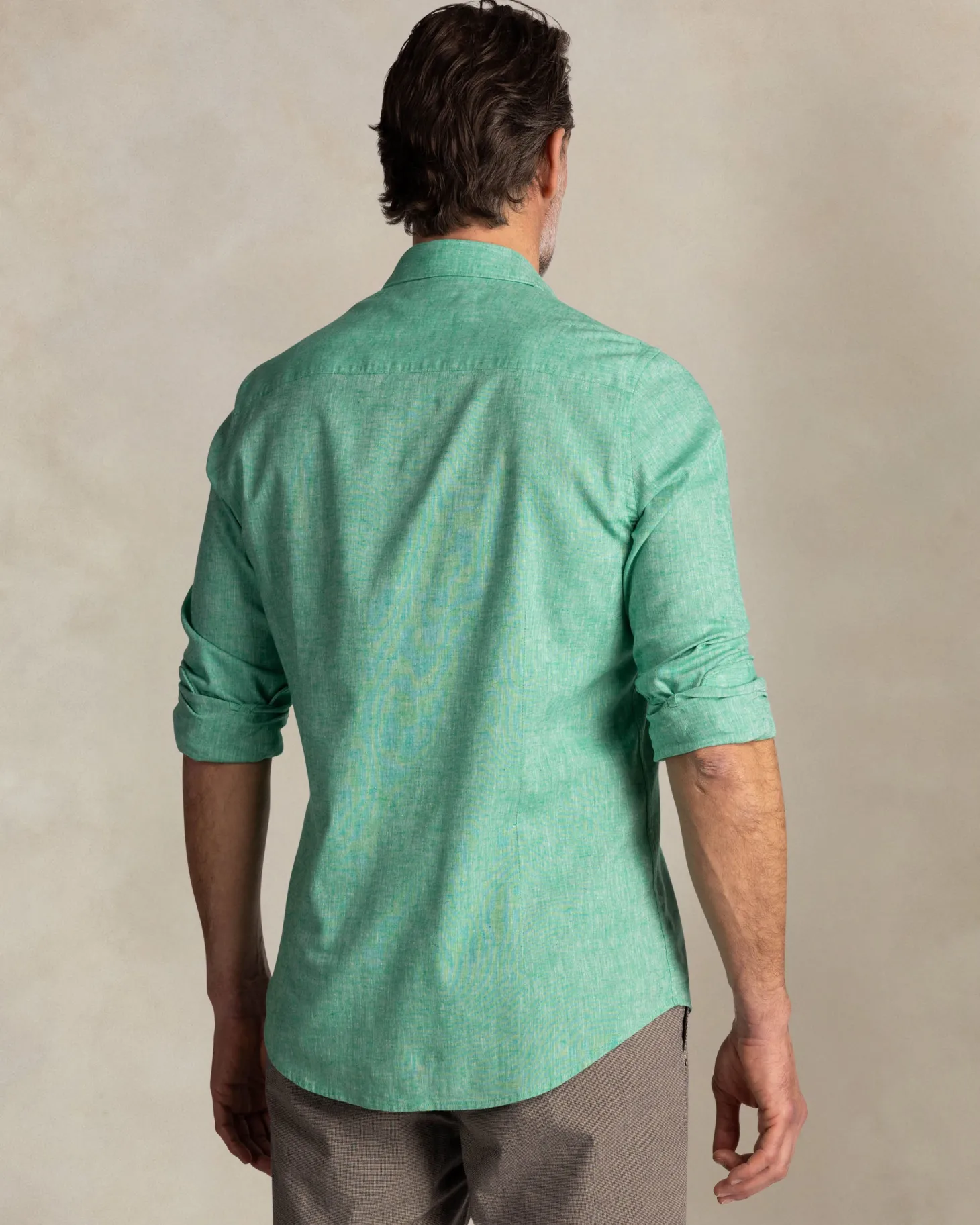 Grünes Baumwoll-Leinen-Hemd mit langen Ärmeln
