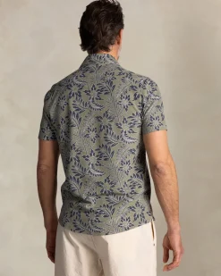 Grünes Hemd mit blau-weißem Blattmuster