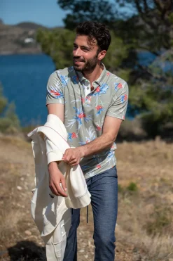 Grünes Polo mit Blumendruck - Misty Army