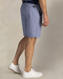Hellblaue stretch-shorts aus baumwolle