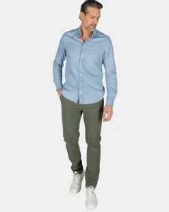 Hellblaues Jeanshemd