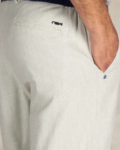 Hellgrüne Chino-Shorts aus Baumwolle, Leinen und Tencel