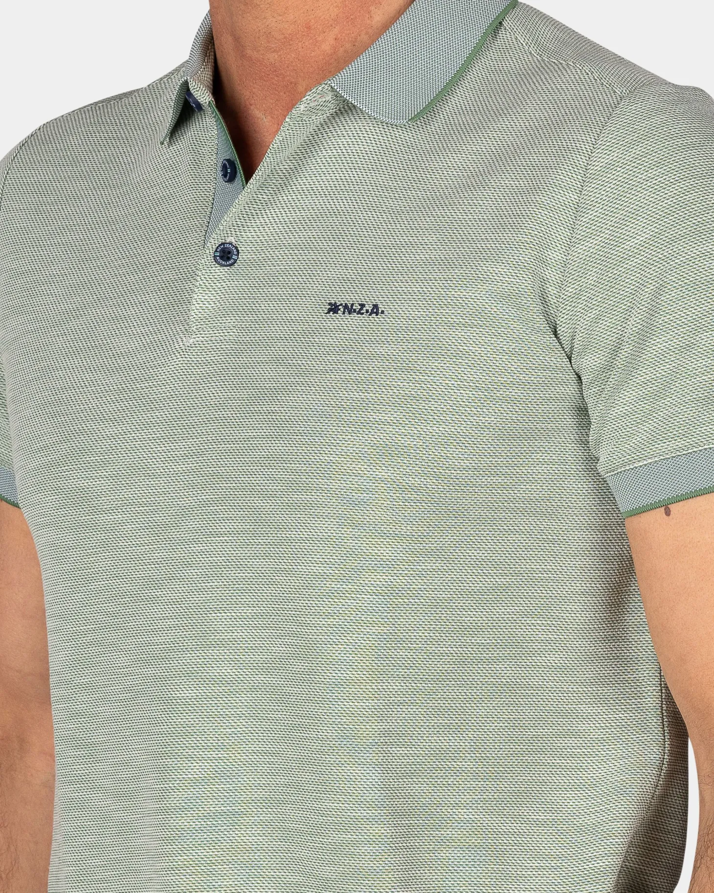 Hellgrüne Polo mit Modal