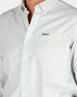 Hellgrünes einfarbiges Baumwollhemd