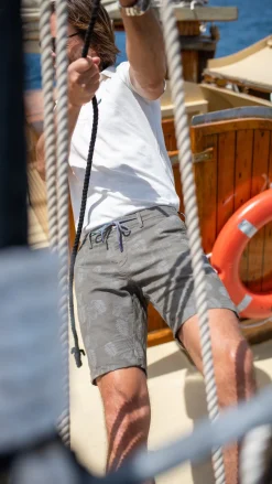 Kurze Chinohose aus Leinen - Misty Army