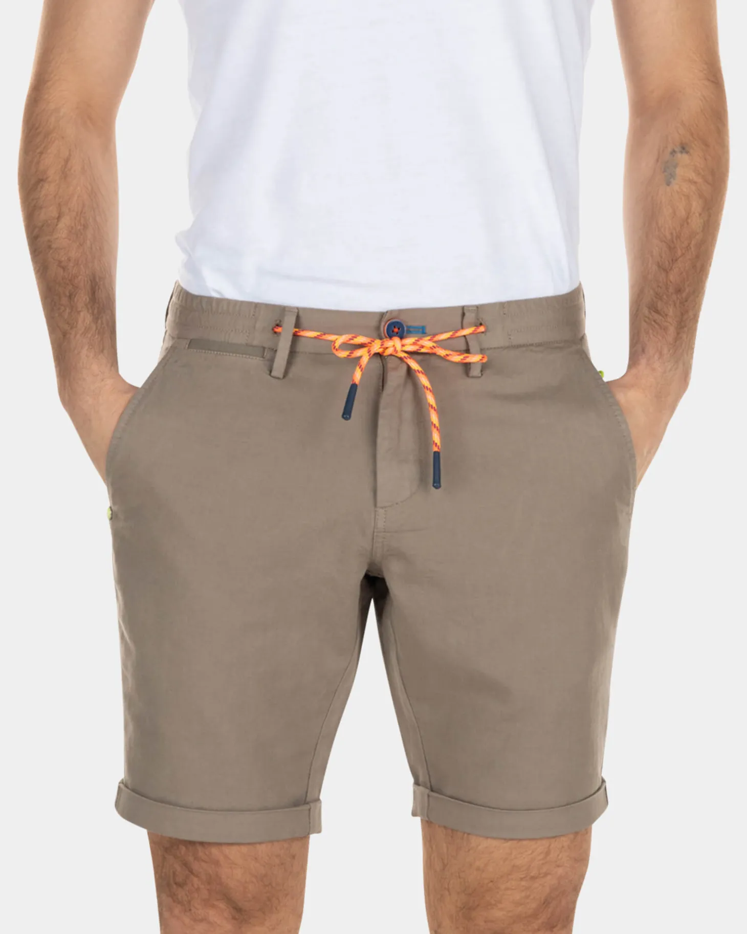 Kurzen Chino aus Leinen mit Stretchanteil - Stone