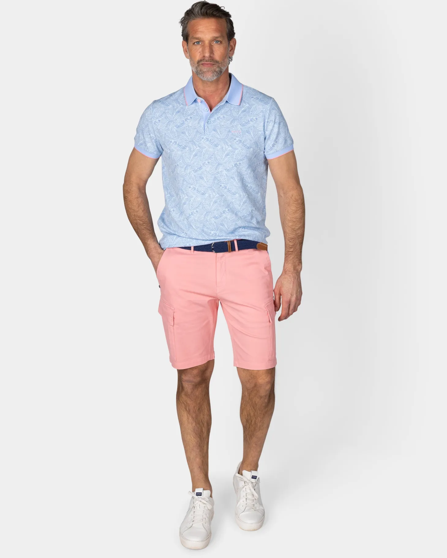 Pastellblaue Polo mit Blattprint