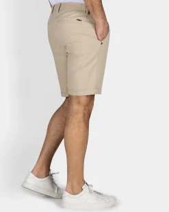 Sandfarbene Chino-Shorts mit Stretch