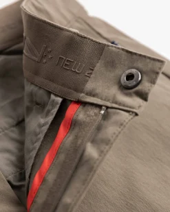 Schlichte Chino mit Stretchanteil - Misty Army