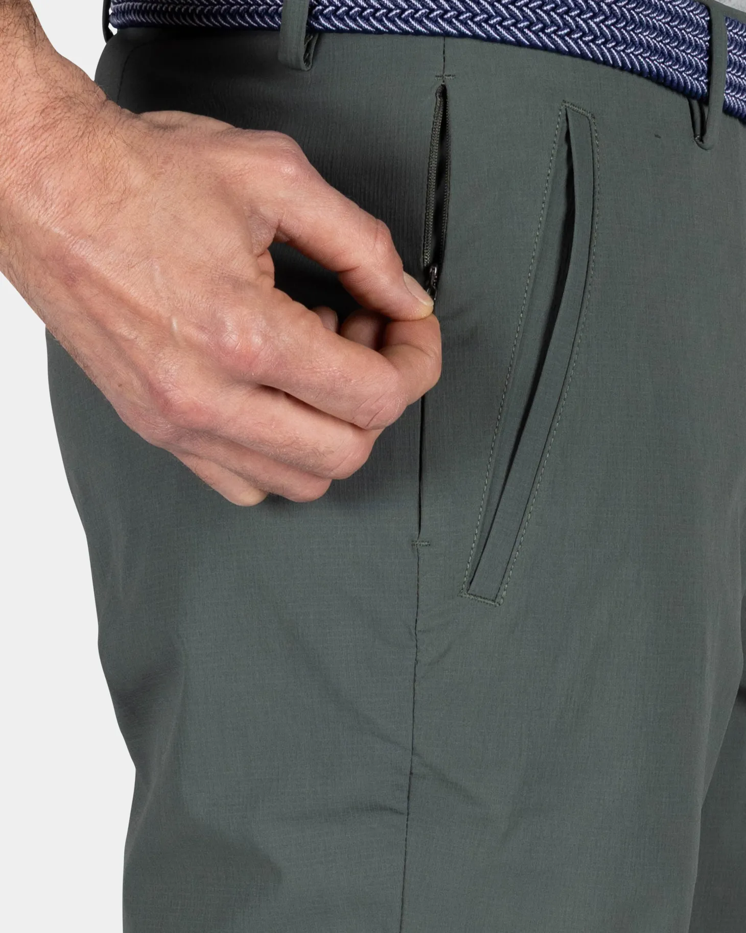 Sportliche grüne Shorts