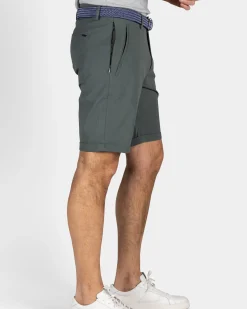 Sportliche grüne Shorts
