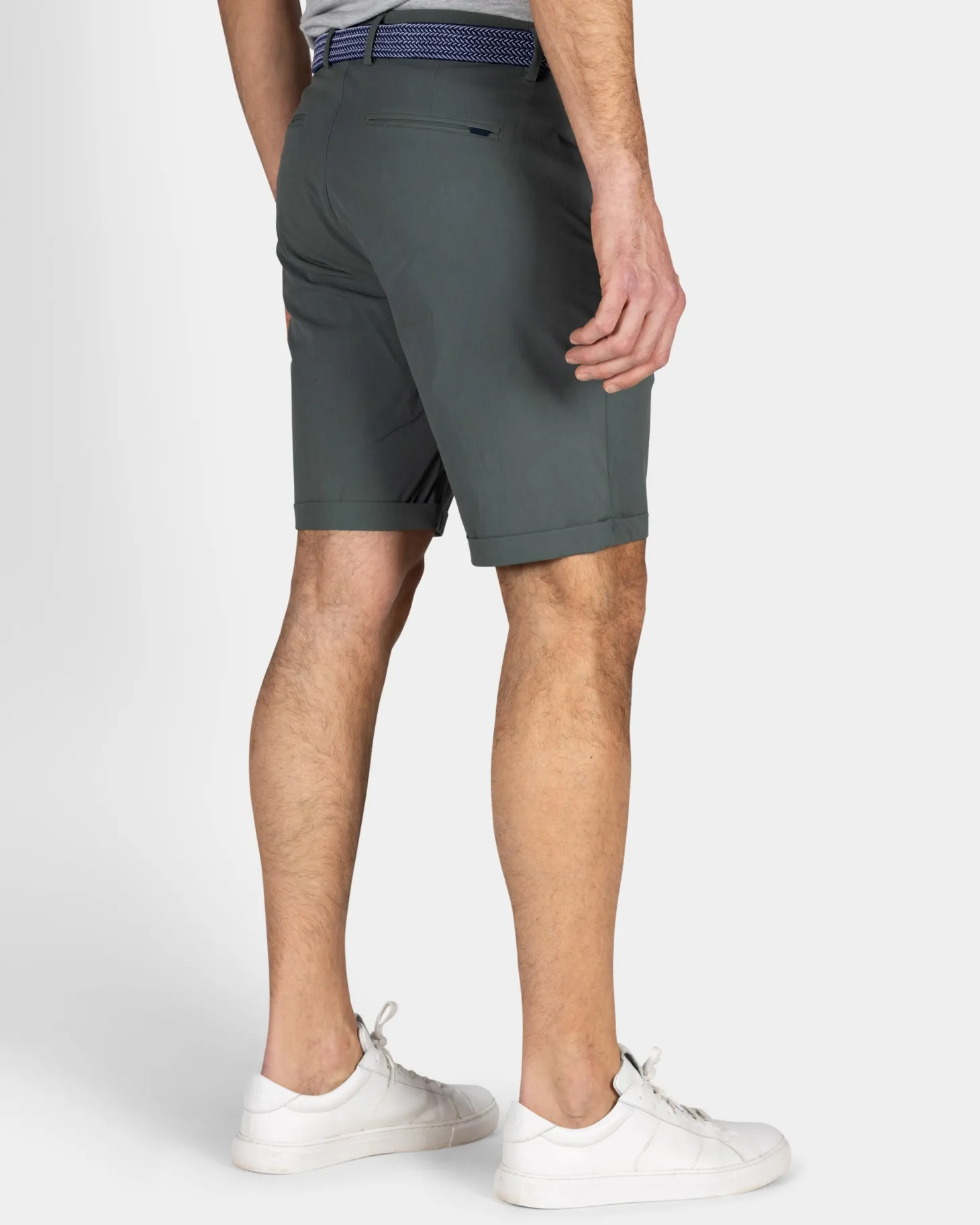 Sportliche grüne Shorts