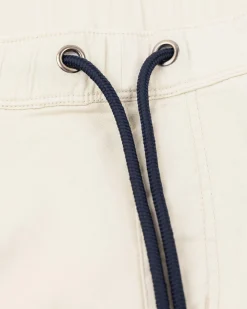 Sportliche, schlichte Chino - Cream