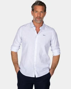 Weißes Leinenhemd mit pastellblauem Streifen